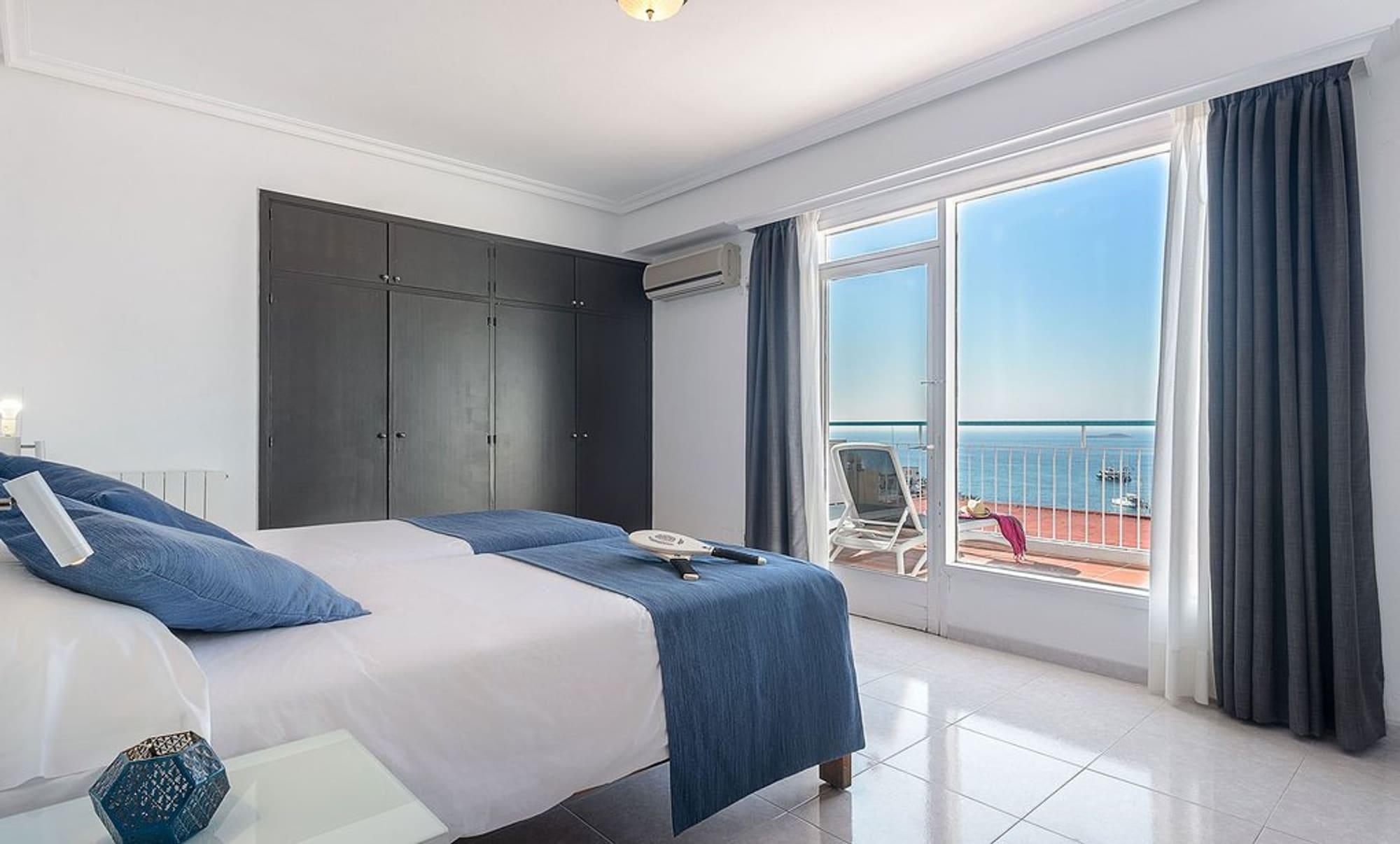 Hotel Vibra Vila Ibiza città Esterno foto