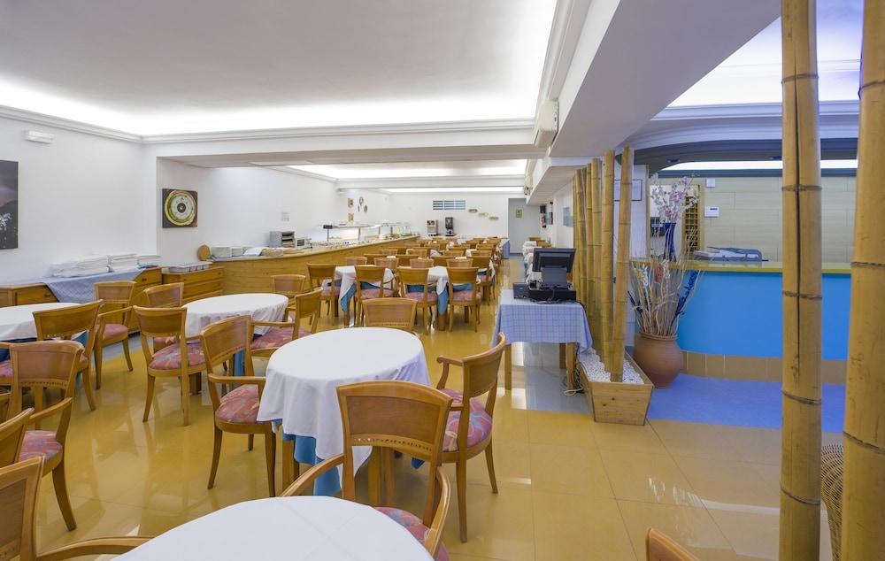 Hotel Vibra Vila Ibiza città Esterno foto
