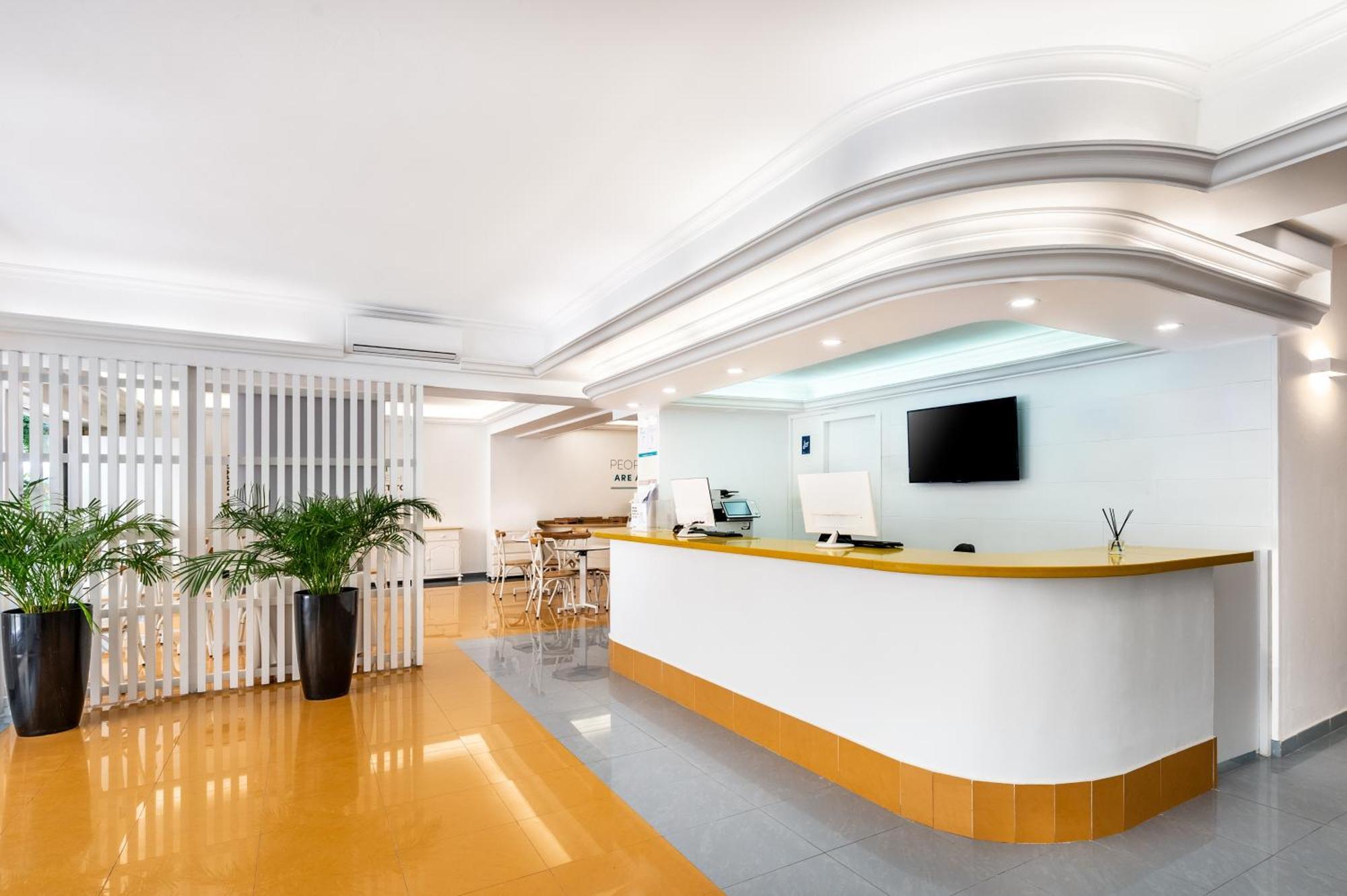 Hotel Vibra Vila Ibiza città Esterno foto