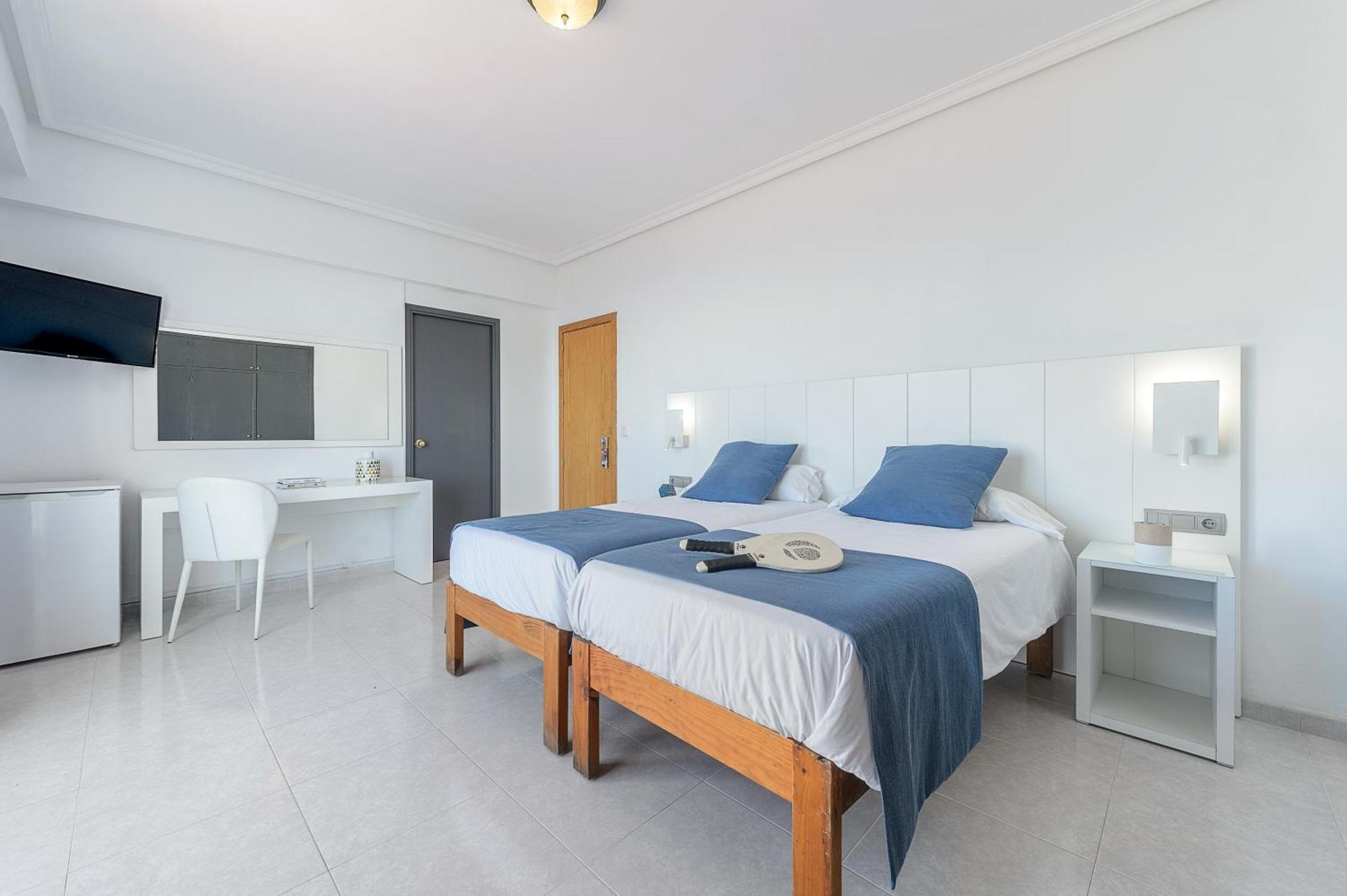 Hotel Vibra Vila Ibiza città Esterno foto