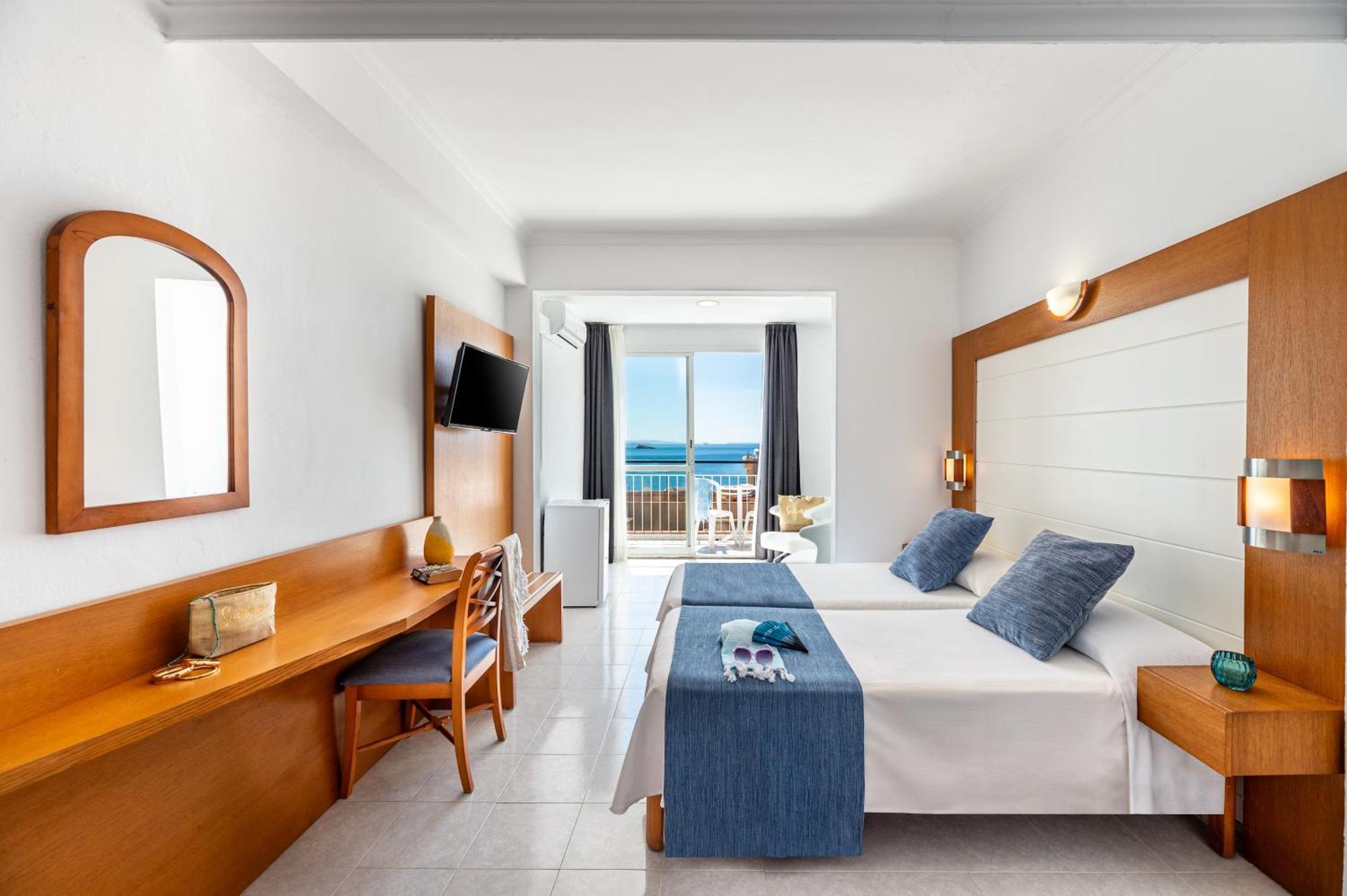 Hotel Vibra Vila Ibiza città Esterno foto