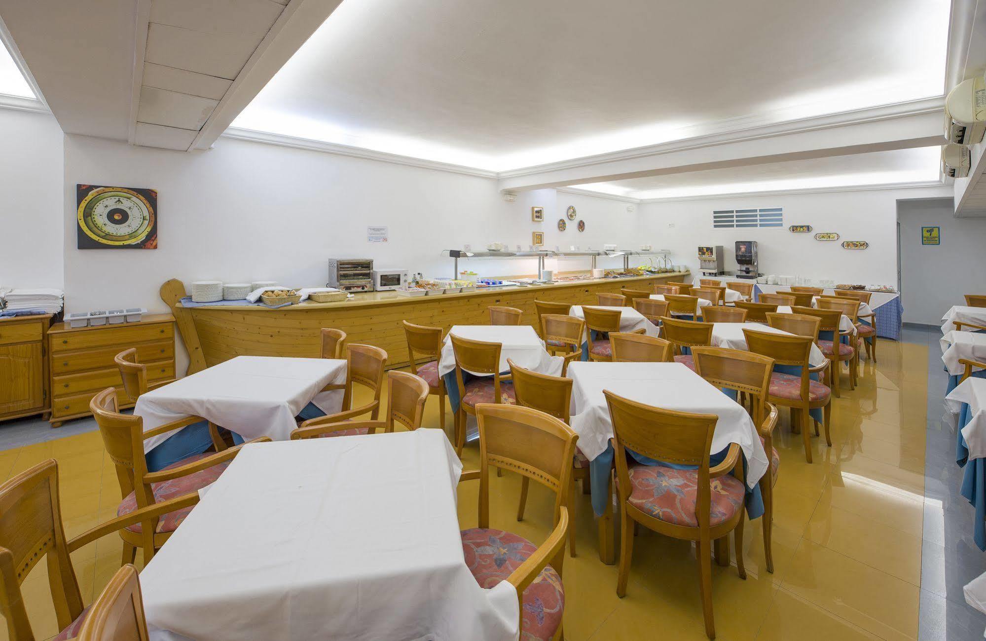 Hotel Vibra Vila Ibiza città Esterno foto
